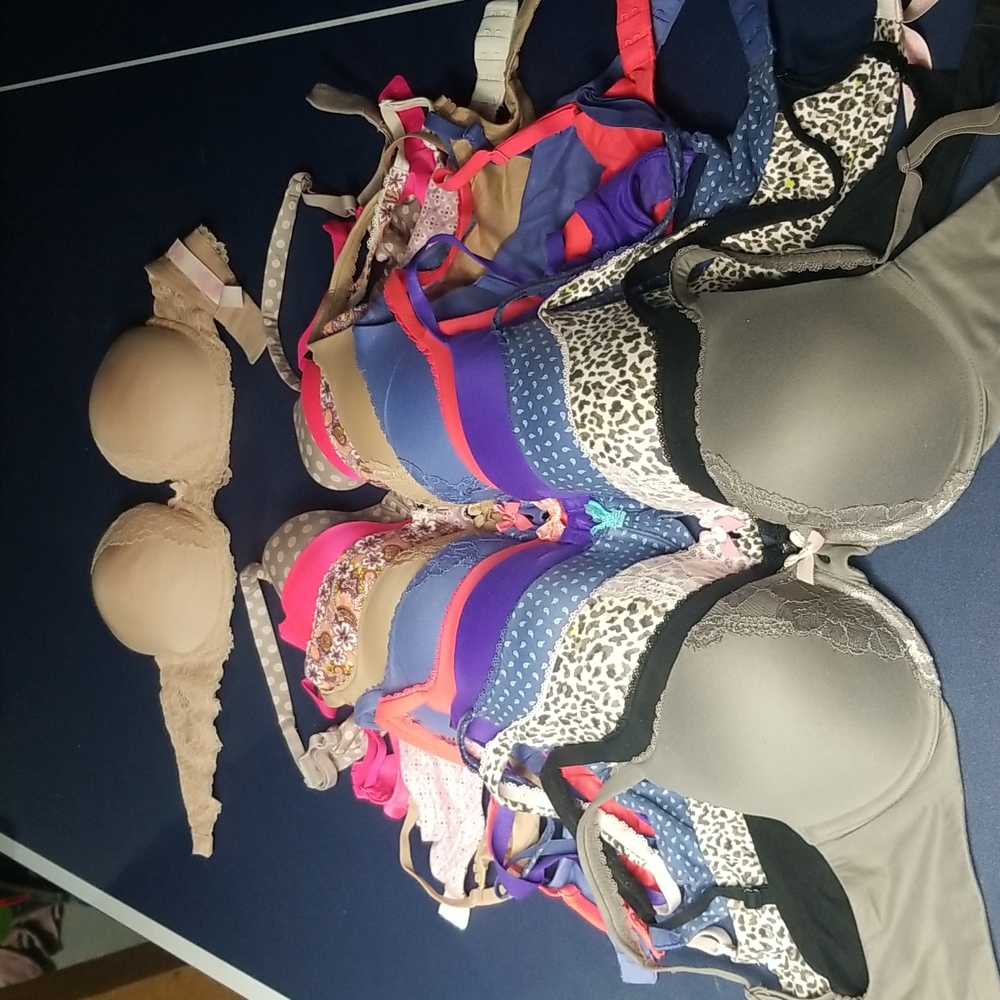 Victoria Secret Bras size 32D